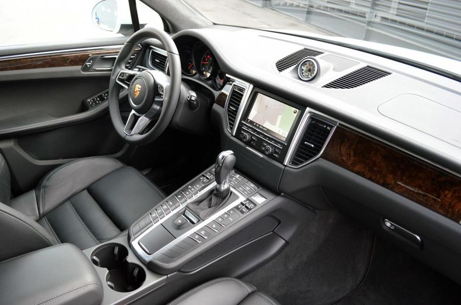  Porsche Macan Turbo 2015 года  (фото 18 из 84)